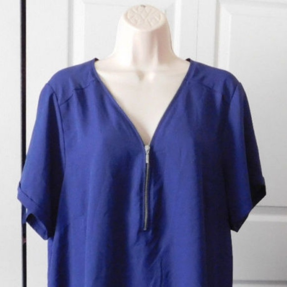 NWT Apt. 9 Petite Zipper Accent Tee Top Blouse - Picture 2 of 5